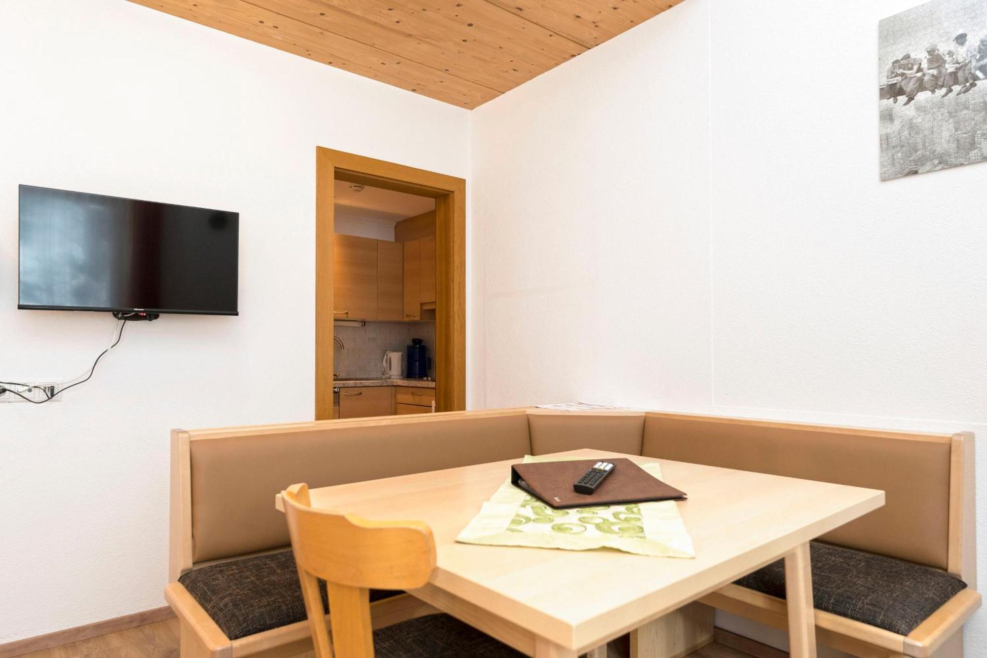 Hotel Garni Siegele - Inklusive Silvretta-Card Premium 伊施格尔 外观 照片