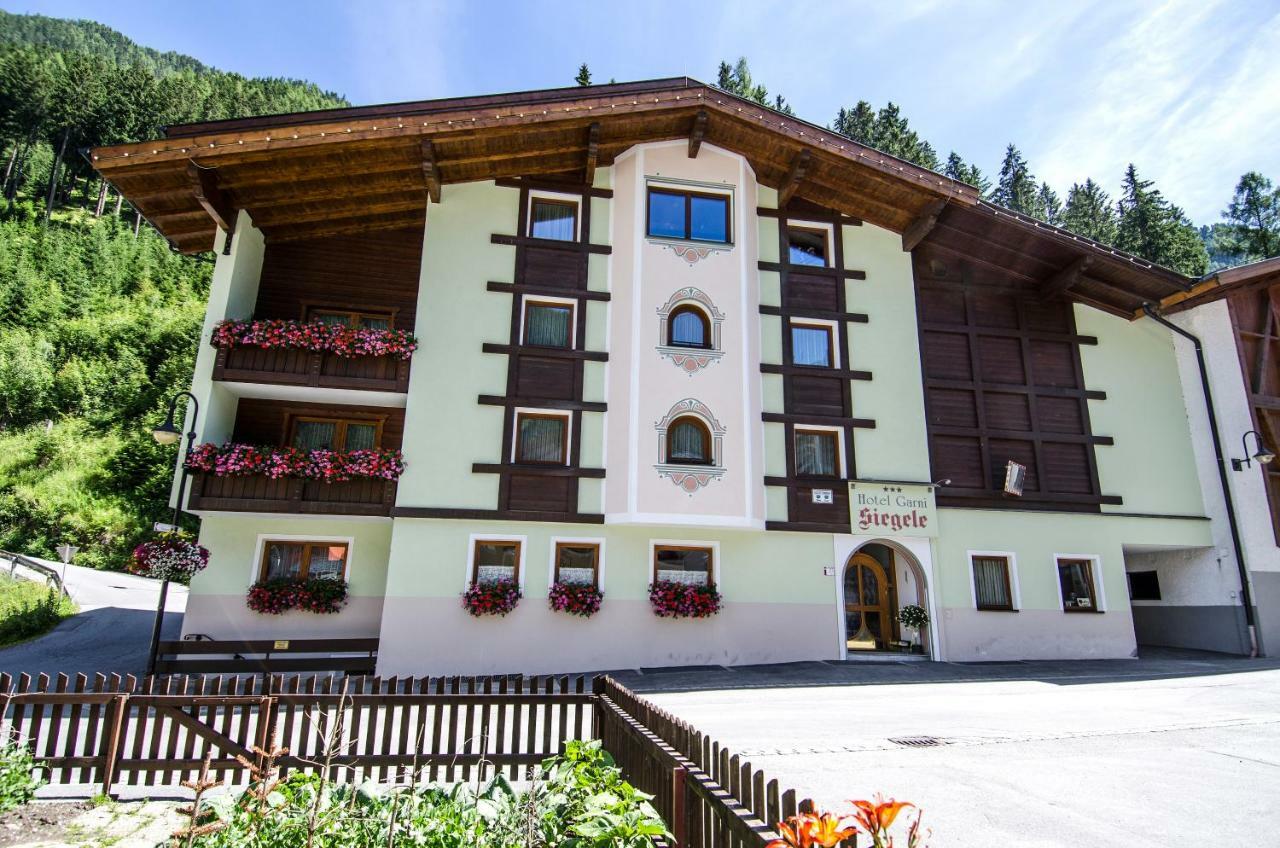 Hotel Garni Siegele - Inklusive Silvretta-Card Premium 伊施格尔 外观 照片
